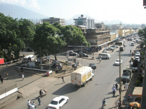 Straße von Arusha